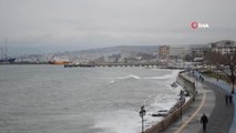 Marmara'da Deniz Ulaşımına Fırtına Engeli