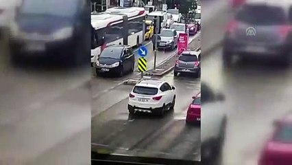 Karakola hırsızlıkta kullandığı otomobille gidince yakalandı  - İZMİR