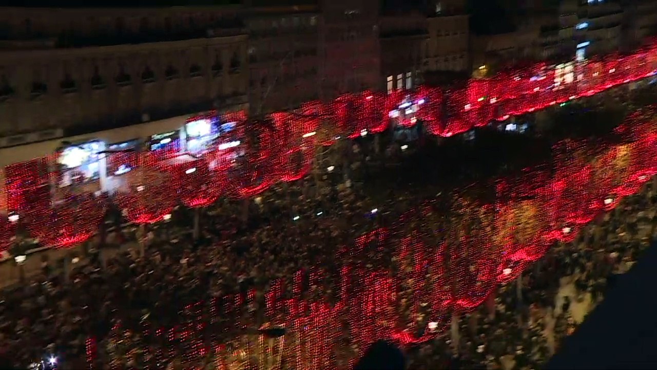 Die Welt begrüßt 2019 mit spektakulären Feuerwerken