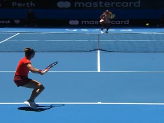 تنس: كأس هوبمان: فوز سيرينا لم يقف حائلا دون سقوط الولايات المتّحدة أمام اليونان