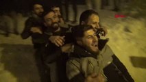 Şırnak Beytüşşebap'ta Polis Zırhlı Araçtan Kürtçe Şarkı Çaldı, Gençler Oynadı
