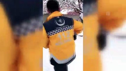 Yol kapanınca hasta çocuğa paletli ambulansla ulaştılar - ADIYAMAN