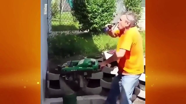 TRY NOT TO LAUGH EPIC FAILS VINES Funny Videos Ultimate Fail Compilation 2019 ( 720 X 1280 )