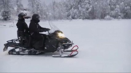 Διακοπές στη Λαπωνία με eSleds