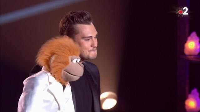 Patrick Sébastien très ému par un hommage surprise de Jeff Panacloc