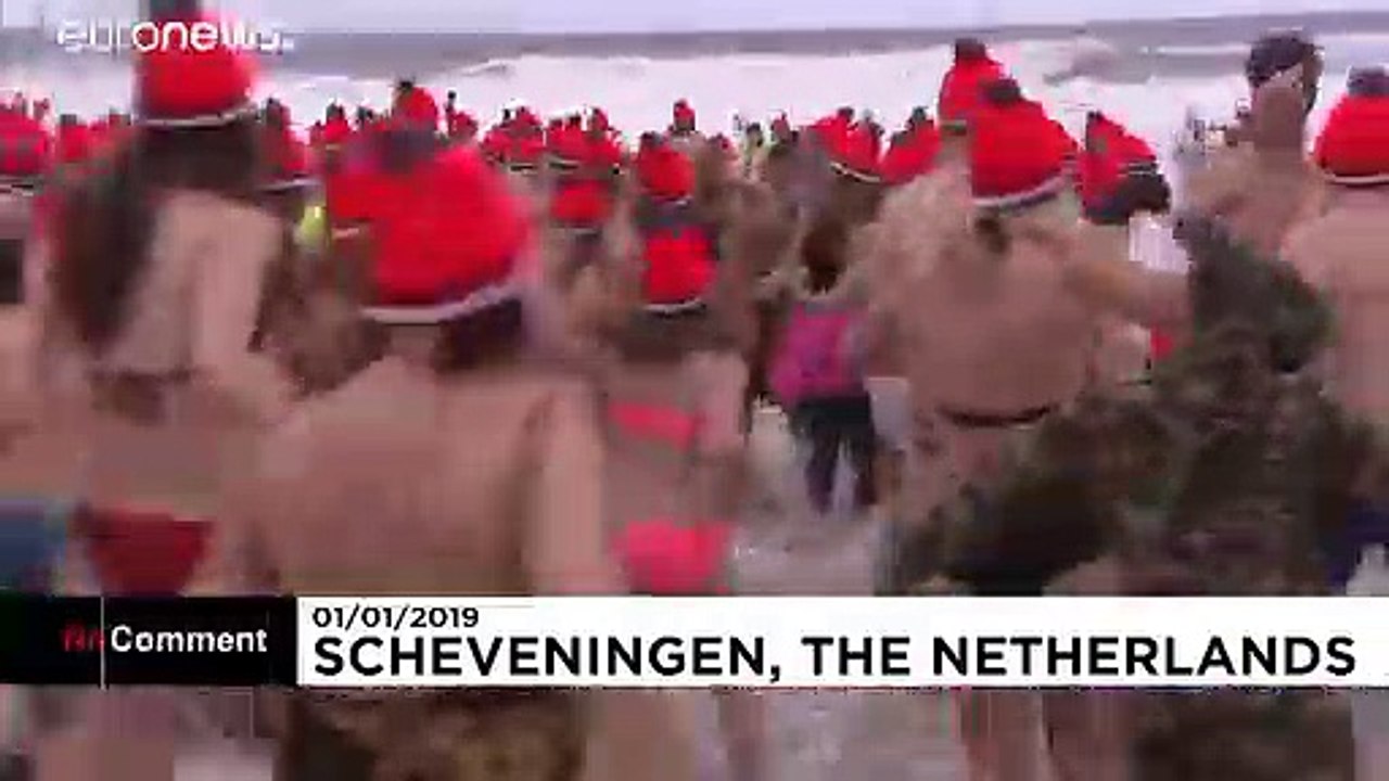 60.000 Menschen beim Neujahrsschwimmen