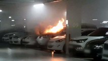 양산 아파트 지하주차장 SUV 차량 화재로 전소 / YTN