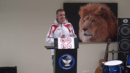 Kādā veidā tu vari kļūt jaunāks? Sludina Andris Meiers.