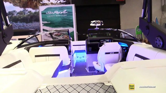 2018 Sea Ray 230 SLX-W Motor Boat - Walkaround - 2018 Boot Dusseldorf Boat Show
