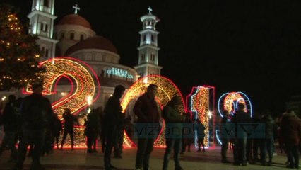 Qytetarët e priten 2019-ën në sheshet kryesore - News, Lajme - Vizion Plus
