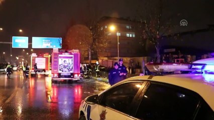 Denizli'de otomobil ağaca çarptı: 1 ölü, 3 yaralı