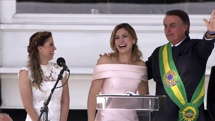 La primera dama brasileña discursa en lenguaje de señas