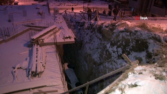 Karda kayan otomobil inşaata düştü: 2 yaralı