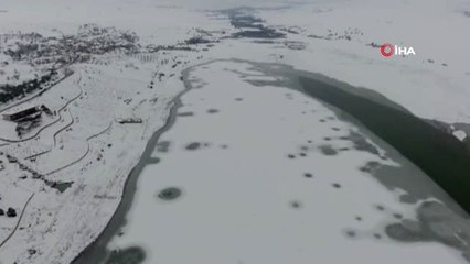 Elazığ'da Donan Cip Baraj Gölü Havadan Görüntülendi
