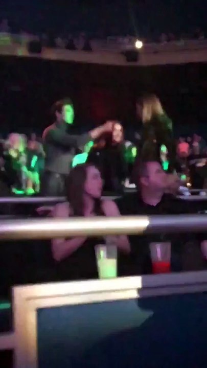 Céline Dion se lâche complètement alors qu'elle est dans le public du concert de Lady Gaga aux USA - VIDEO