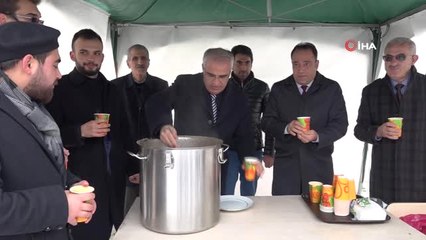 Kış Günü, Öğrencilere Sınav Öncesi Sıcak Çorba