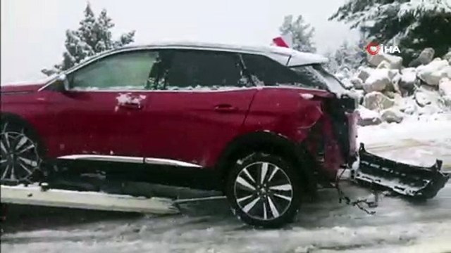 Antalya-Konya karayolu kar nedeniyle trafiğe kapatıldı