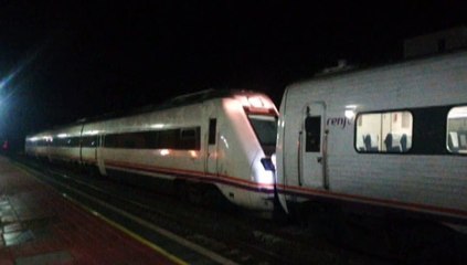 Una avería en el tren de Extremadura a Madrid deja tirados a 200 pasajeros en Navalmoral de la Mata