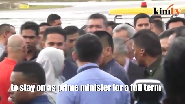 Ezam backs proposal for Dr Mahathir to serve full term as PM