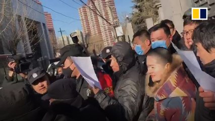 Wife of Chinese rights lawyer blocked from submitting a petition