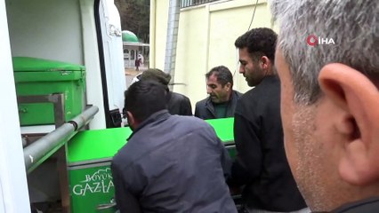 Tır şoförü aracında ölü bulundu