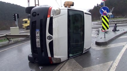 Arnavutköy’de Kaza Yapan Minibüs Yan Yattı
