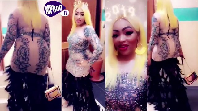 PLATEAU TELE FIN DANNEE OUMOU SOW NS DRESSE SA ROBE DE LANNEE DE BISECOLLECTION CANADA ET SN