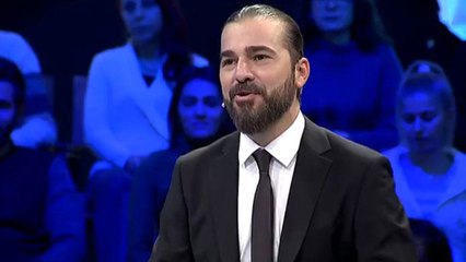 3'te 3 Tarih Programında Engin Altan Düzyatan, Soruyu Bilemeyen Yarışmacıya Yüklendi