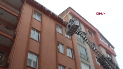 Çorum'da Buz Sarkıtı Temizliği