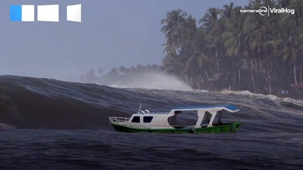 Monster wave wipes out boat