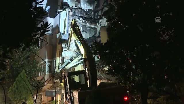 Fatih'te Çöken Bina - Yıkım Çalışması
