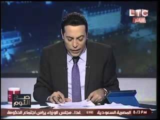 بالصور.. فتاه انجليزيه تتحرش بـ "تامر حسني" وتقبله عنوه