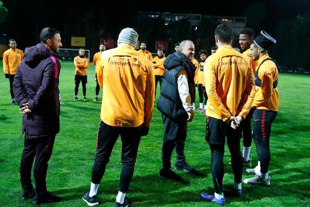 Galatasaray'da Eren Derdiyok ve Serdar Aziz Antrenmana Alınmadı