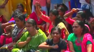 Mulheres desafiam proibição e entram em templo na Índia