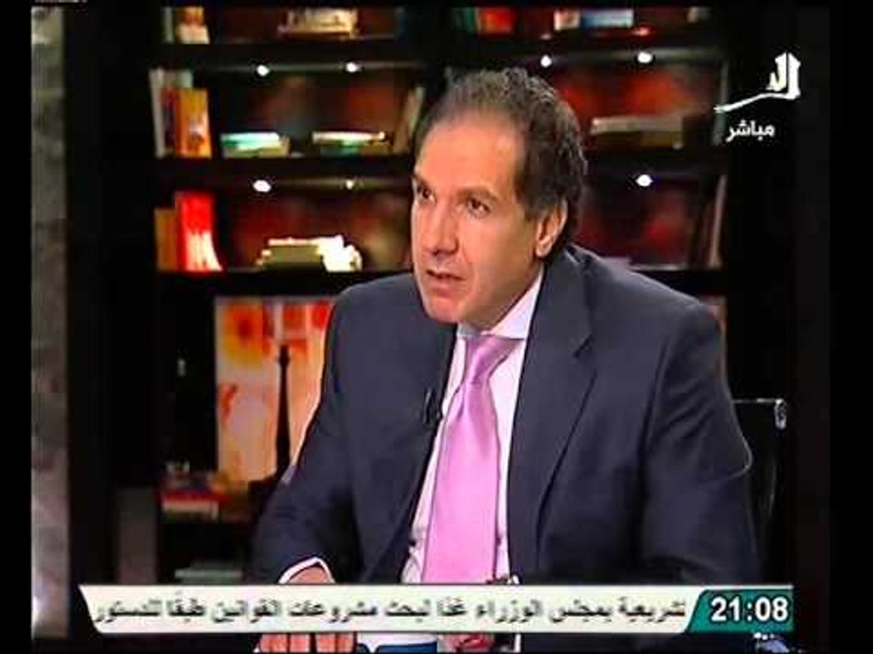 مفكر سياسي يتوقع اللحظة التى يتدخل فيها الجيش الى الحياة السياسية
