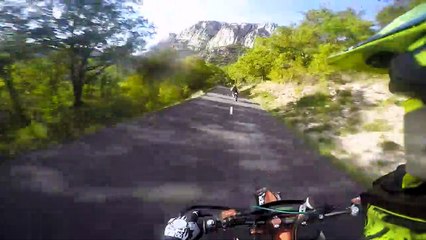SUPERMOTO RACE on a dangerous mountain road.. ( 720 X 1280 )