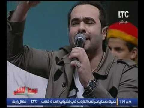 بالفيديو..وصلة رقص لمذيع الوسط الفني مع المطرب الشعبي حمزة الصغير باستديو #الوسط الفني