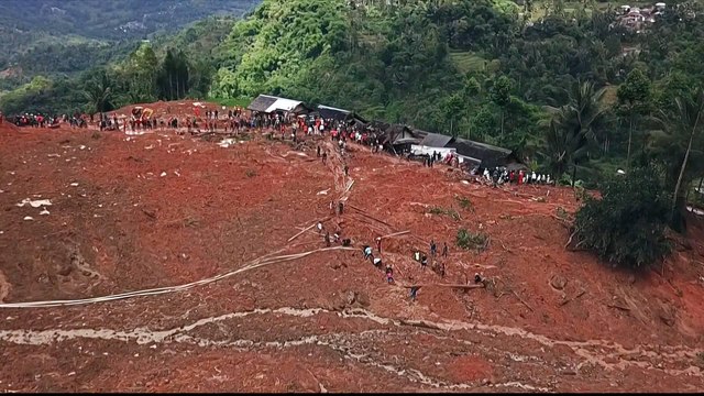 Indonesia resumes rescue work as landslide death toll rises
