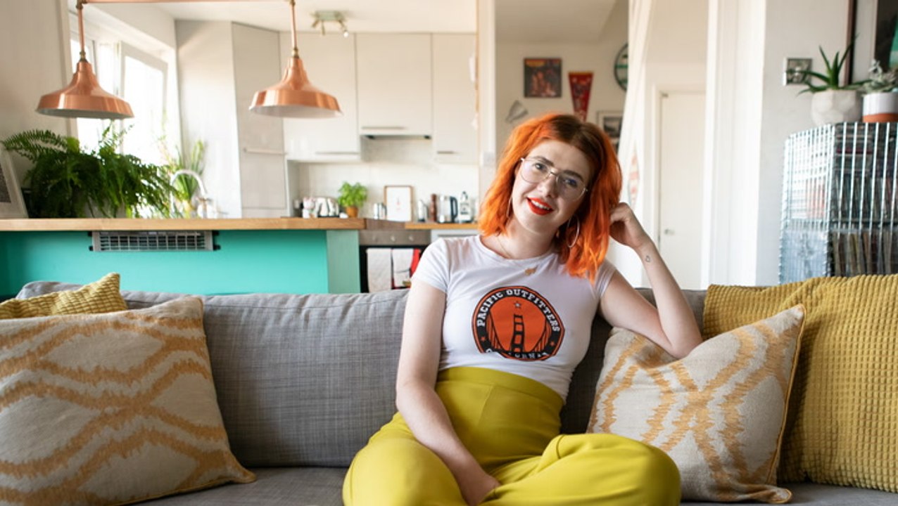This Colorful Two Floor Apartment Is Only £400 Per Month