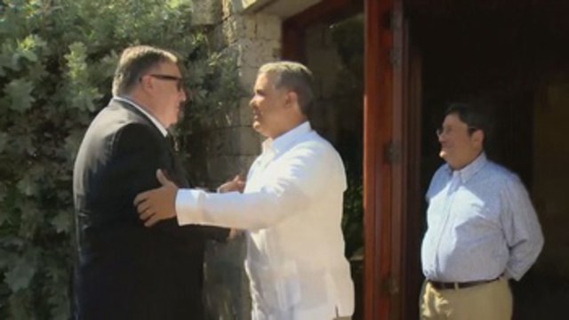 Duque pide con Pompeo hacer esfuerzos para devolver democracia a Venezuela