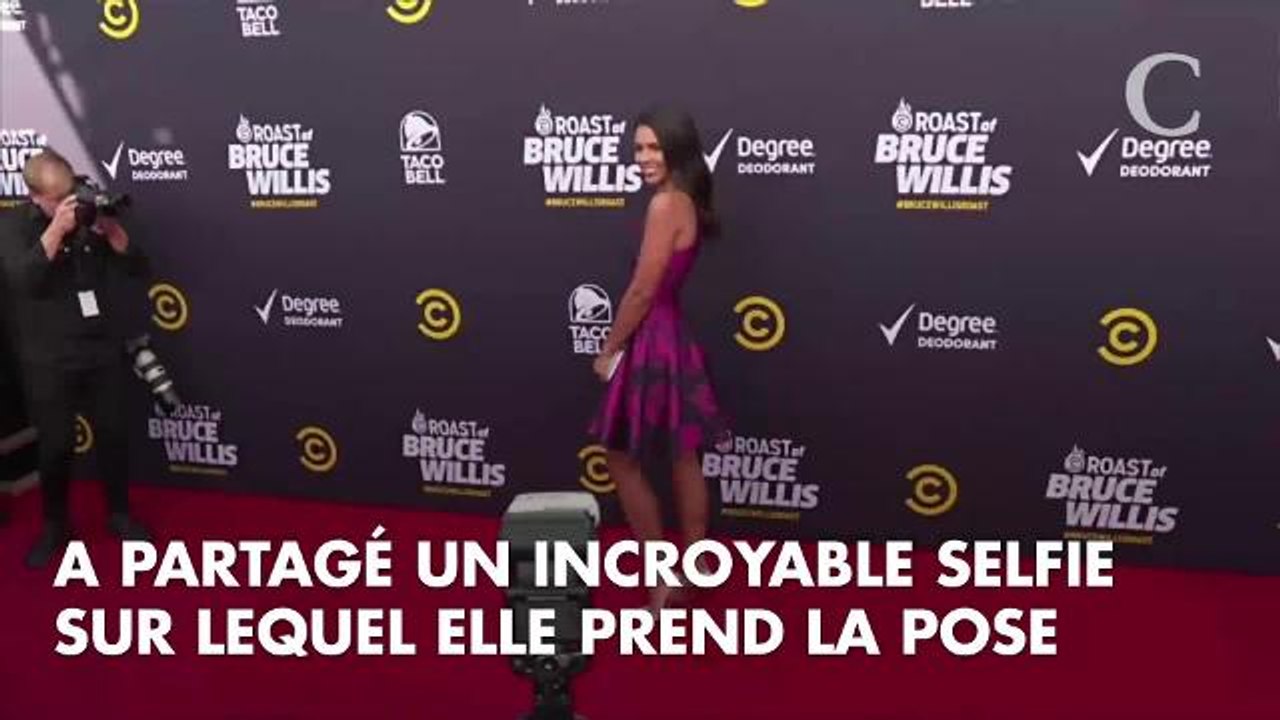 Adorable ! Les cinq filles de Bruce Willis toutes réunies pour vous souhaiter la bonne année !