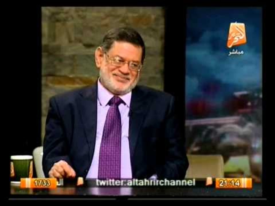 نقاش حول العديد من الأمور ما بين السياسة والصحافة وأخلاق الجماعة في الميدان