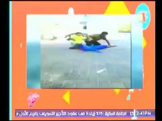تعليق كوميدي جدا من مذيعات "جراب حواء" علي "ولد يقاطع الصلاة بسبب موقف مضحك
