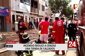 Trujillo: incendio consumió almacén de calzado
