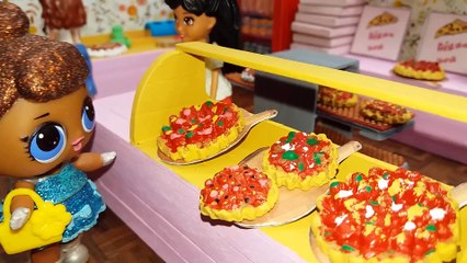 LOL Bebek Beceriksiz Pizzacı | LOL Surprise Doll Makes Pizza
