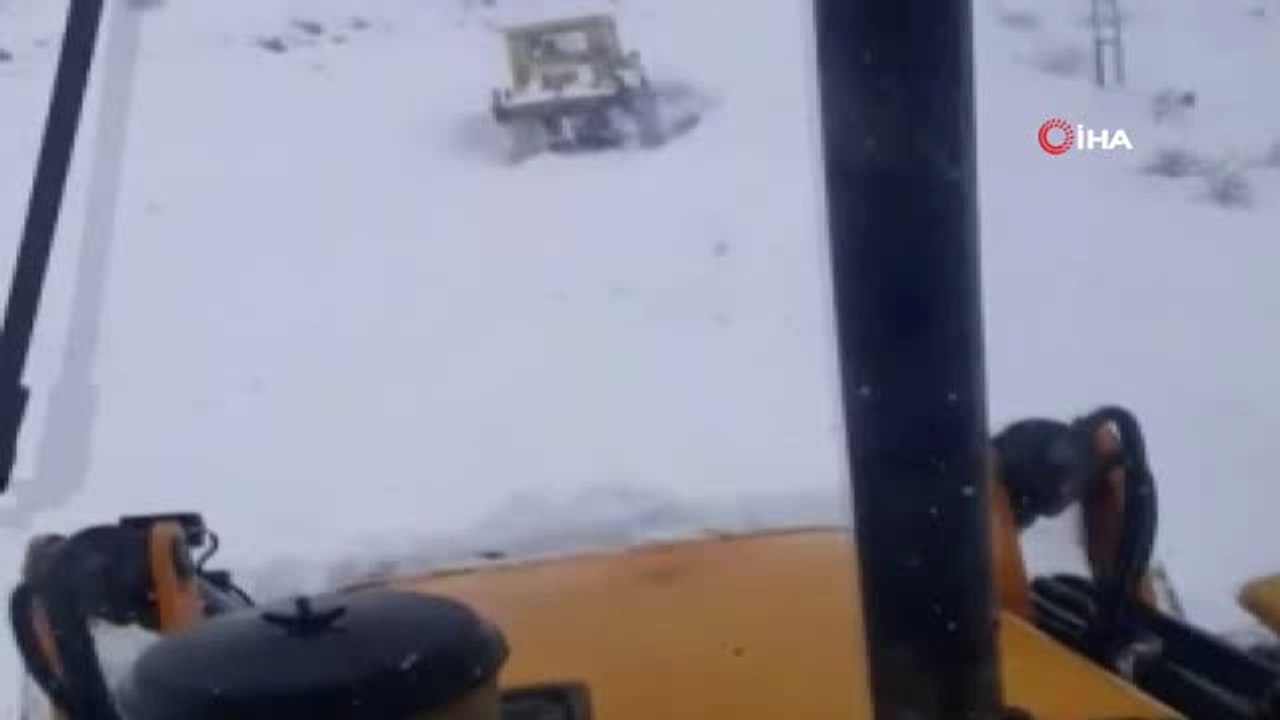 Yoğun Kar Yağışı Sonrası Kar Temizleme Çalışmaları Başladı