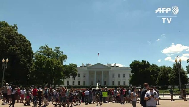 ترامب يصف سوريا ب الرمل والموت ويؤكد عزمه على الانسحاب منها من دون تحديد موعد