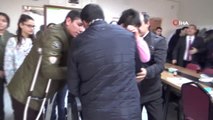 Öğrenciler Biriktirdikleri Mavi Kapakla Engelli Çocuğa Tekerlekli Sandalye Aldı, Öğretmenleri...