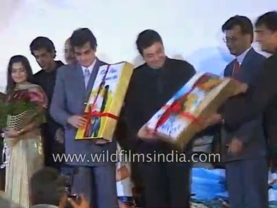 Hrithik Roshan and Ameesha Patel at 'Kaho Na Pyaar Hai' audio release