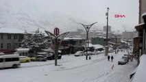 Hakkari ve İlçelerinde Okullara Yarım Gün Kar Tatili - Şemdinli
